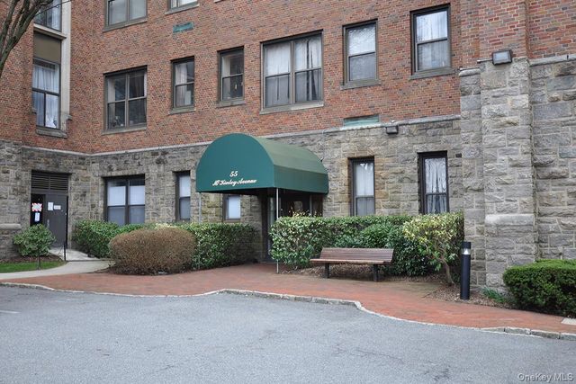 55 McKinley D1-13, White Plains, NY 10606