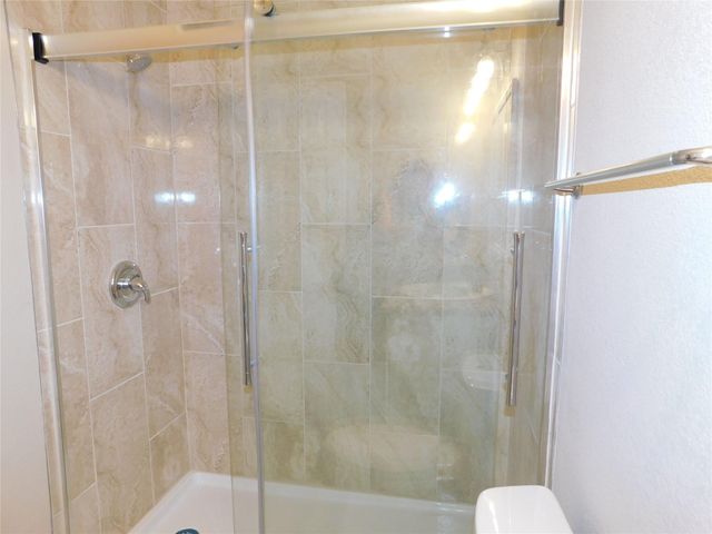 500 Wanta Hide A Way DR, Spicewood, TX 78669