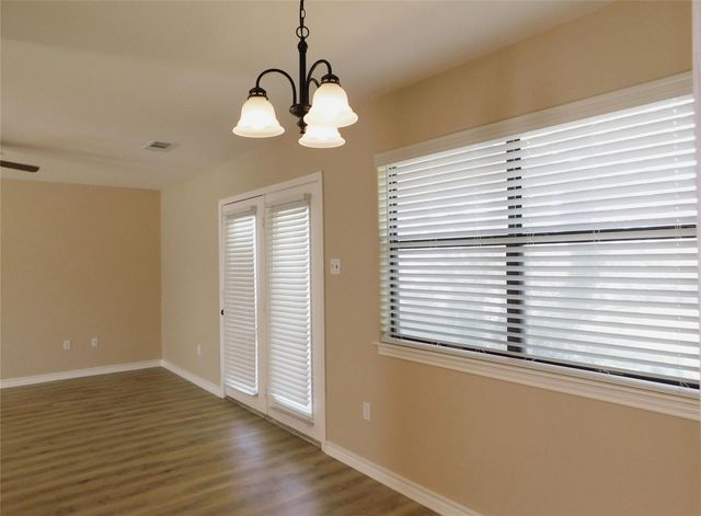 500 Wanta Hide A Way DR, Spicewood, TX 78669