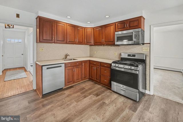 542 UPPER WEADLEY RD, Wayne, PA 19087