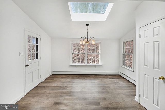 542 UPPER WEADLEY RD, Wayne, PA 19087