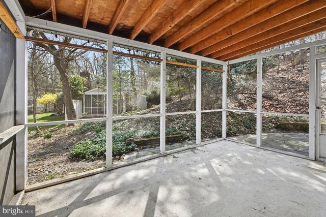 542 UPPER WEADLEY RD, Wayne, PA 19087