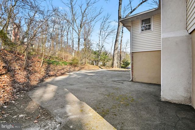 542 UPPER WEADLEY RD, Wayne, PA 19087