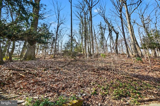 542 UPPER WEADLEY RD, Wayne, PA 19087