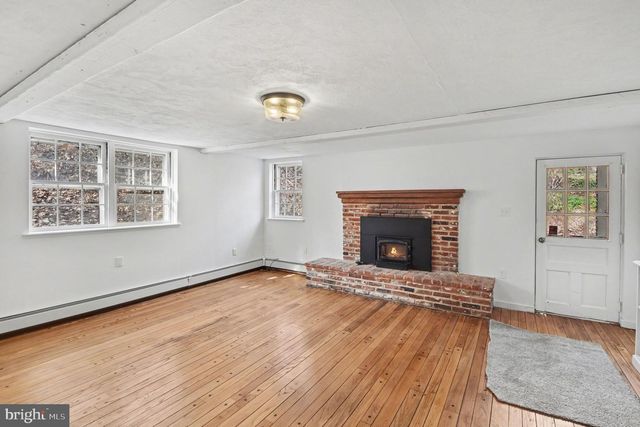 542 UPPER WEADLEY RD, Wayne, PA 19087