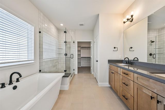 2519 S Houston Avenue, Pearland, TX 77581