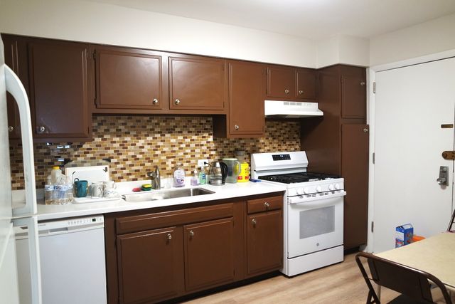 10381 Dearlove Road 2K, Glenview, IL 60025