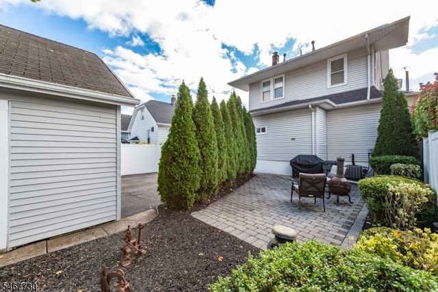 52 Redman Pl, Totowa Boro, NJ 07512