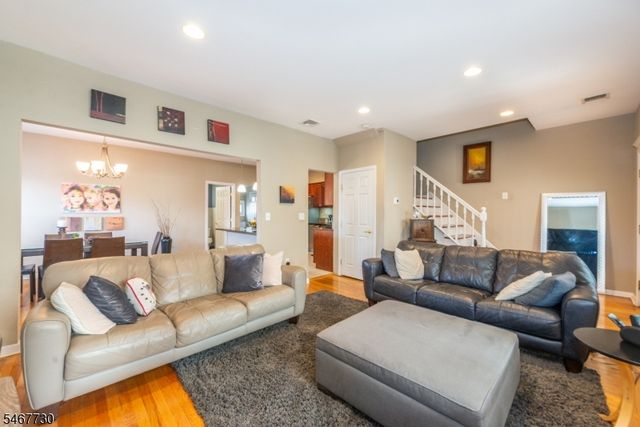 52 Redman Pl, Totowa Boro, NJ 07512