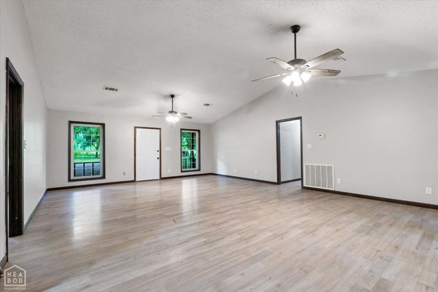 124 County Road 366, Bono, AR 72416