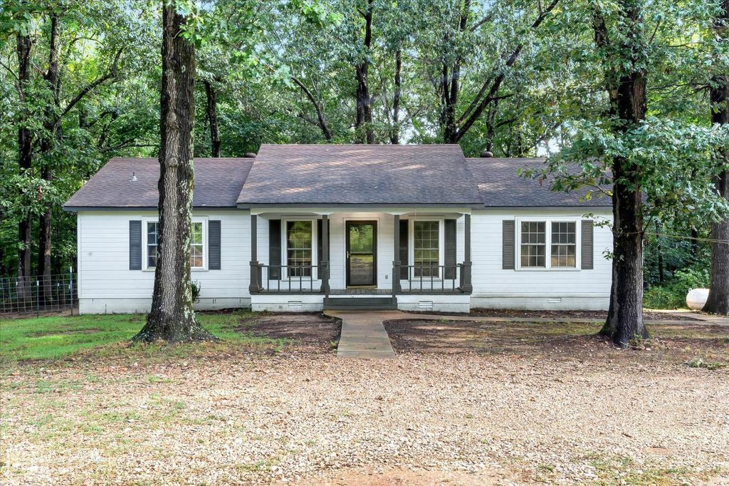 124 County Road 366, Bono, AR 72416