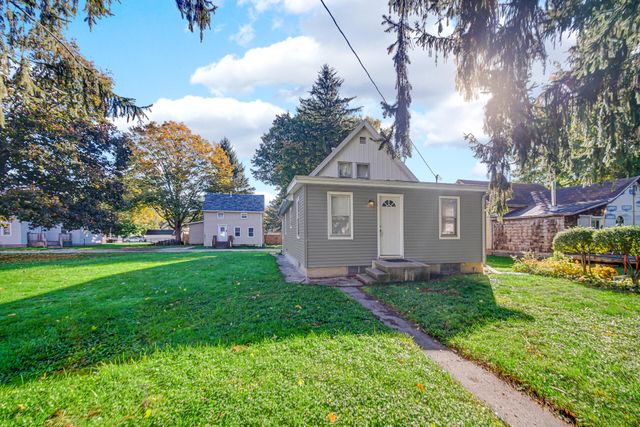 208 Norton Street, La Porte, IN 46350