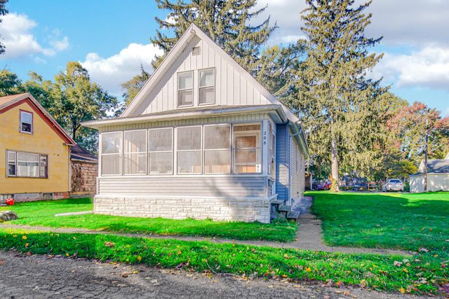 208 Norton Street, La Porte, IN 46350