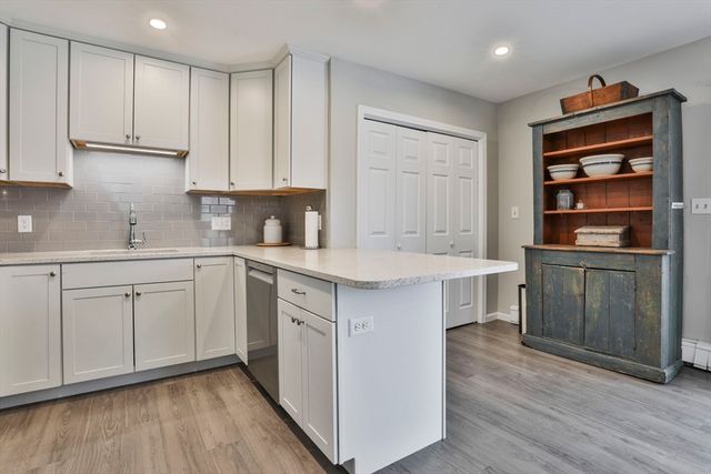 19 W Main St 12, Merrimac, MA 01860