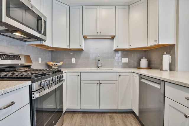 19 W Main St 12, Merrimac, MA 01860