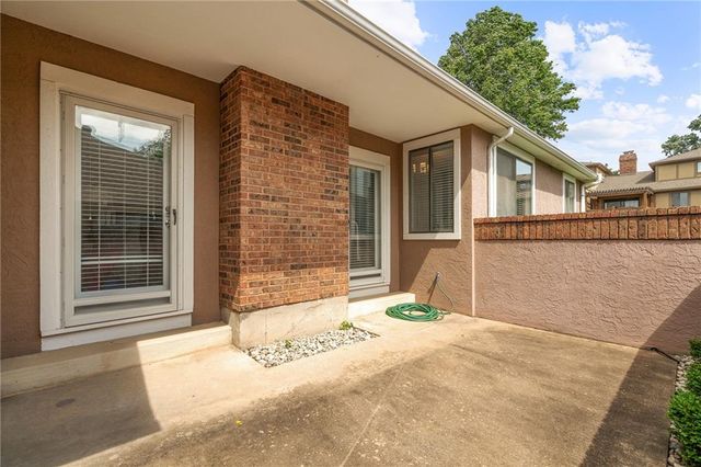 9736 Reeder Street, Overland Park, KS 66214