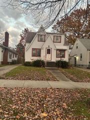 3957 E 154, Cleveland, OH 44128