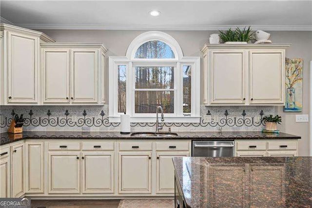 172 Golf Crest Drive, Acworth, GA 30101