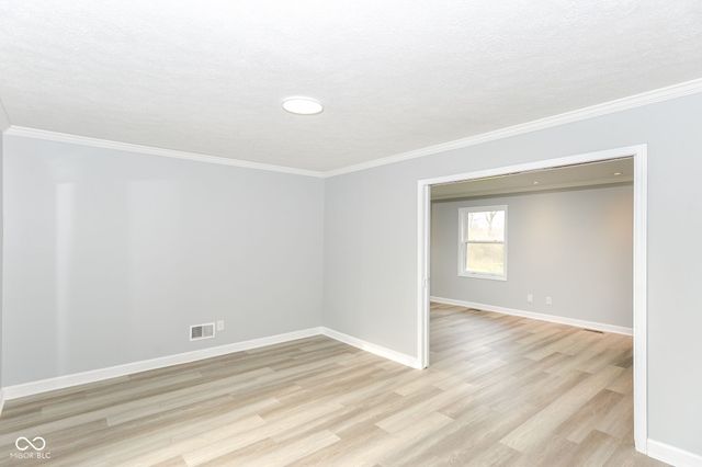 6035 Buckskin Court, Indianapolis, IN 46250