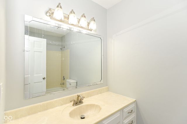 6035 Buckskin Court, Indianapolis, IN 46250