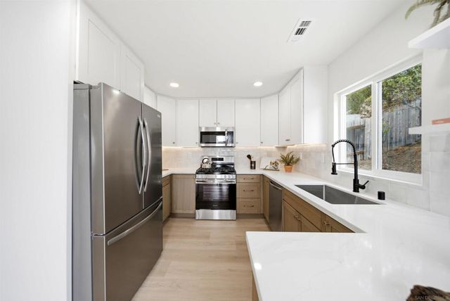 4325 Via Tercero, Oceanside, CA 92056