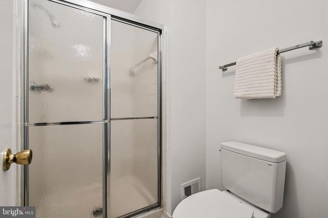 9637 SCOTCH HAVEN DR, Vienna, VA 22181