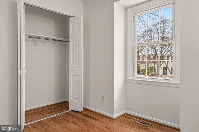 9637 SCOTCH HAVEN DR, Vienna, VA 22181