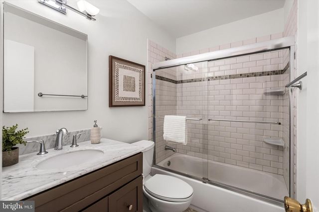 9637 SCOTCH HAVEN DR, Vienna, VA 22181