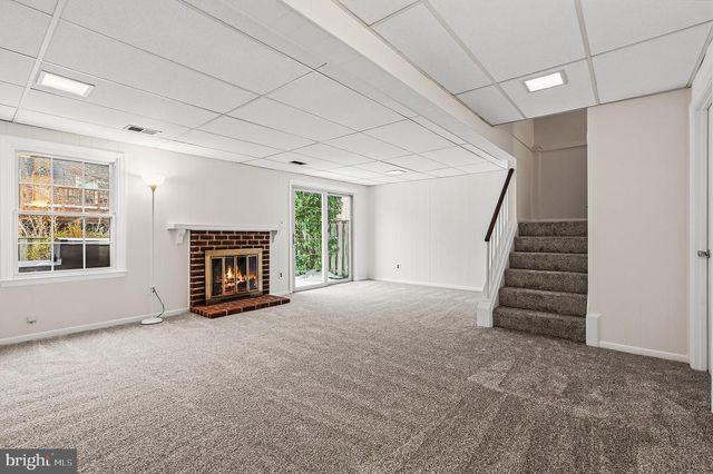 9637 SCOTCH HAVEN DR, Vienna, VA 22181