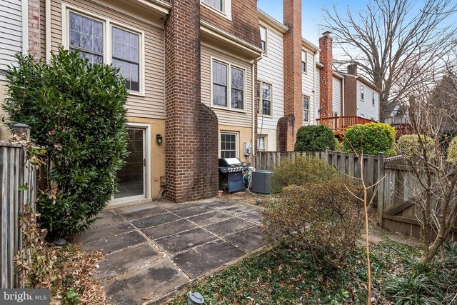 9637 SCOTCH HAVEN DR, Vienna, VA 22181