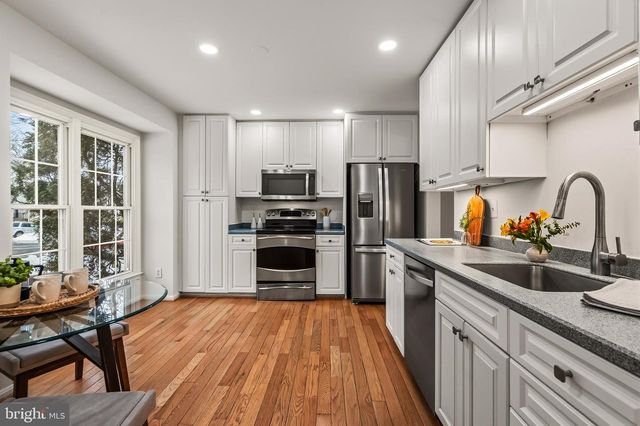 9637 SCOTCH HAVEN DR, Vienna, VA 22181