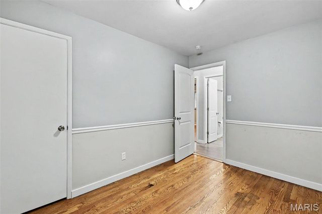 6706 Vineland Drive, Hazelwood, MO 63042