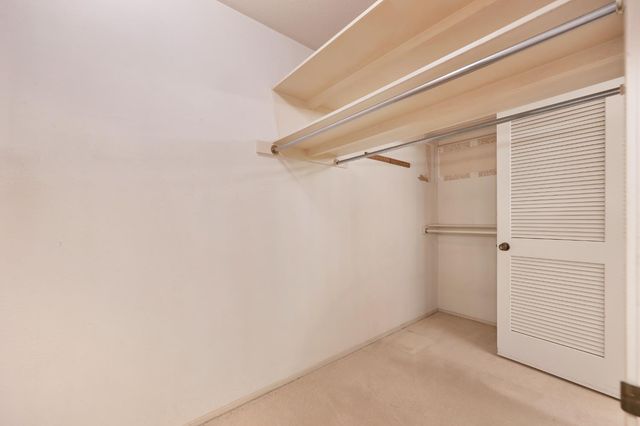 1106 Commons Dr, Sacramento, CA 95825