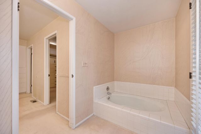 1106 Commons Dr, Sacramento, CA 95825