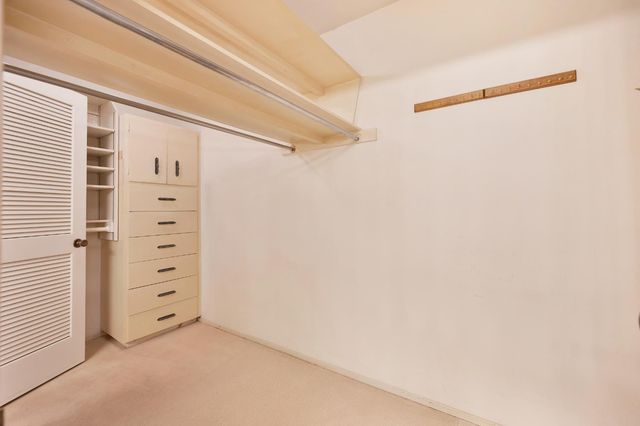 1106 Commons Dr, Sacramento, CA 95825