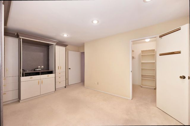 1106 Commons Dr, Sacramento, CA 95825