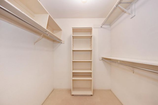 1106 Commons Dr, Sacramento, CA 95825