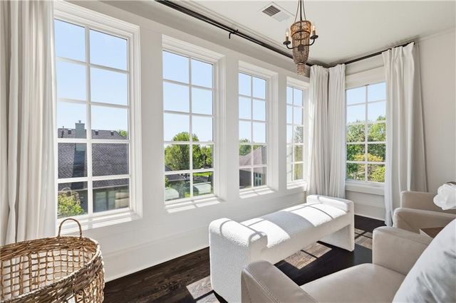 5211 W 149th Street, Leawood, KS 66224