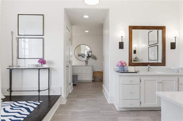 5211 W 149th Street, Leawood, KS 66224
