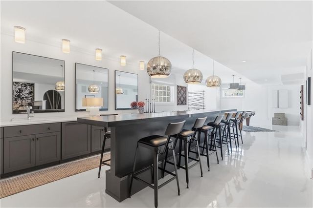 5211 W 149th Street, Leawood, KS 66224