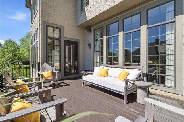 5211 W 149th Street, Leawood, KS 66224