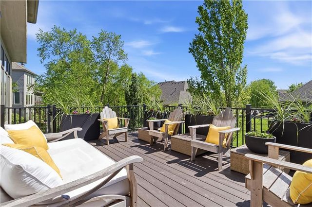 5211 W 149th Street, Leawood, KS 66224