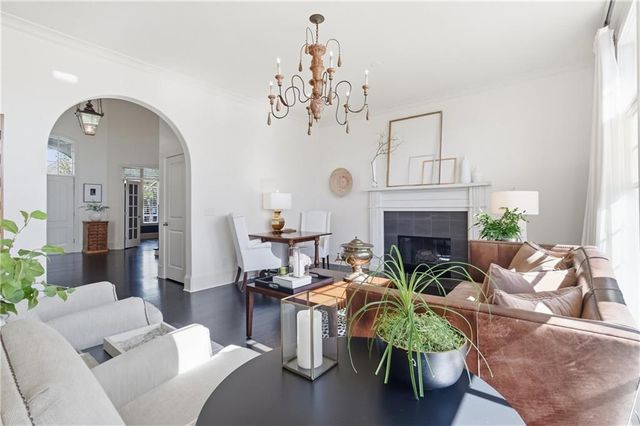 5211 W 149th Street, Leawood, KS 66224