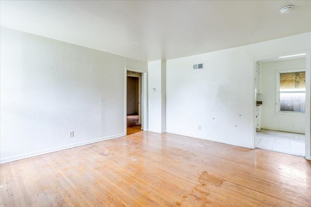 2343 N Poplar, Wichita, KS 67219