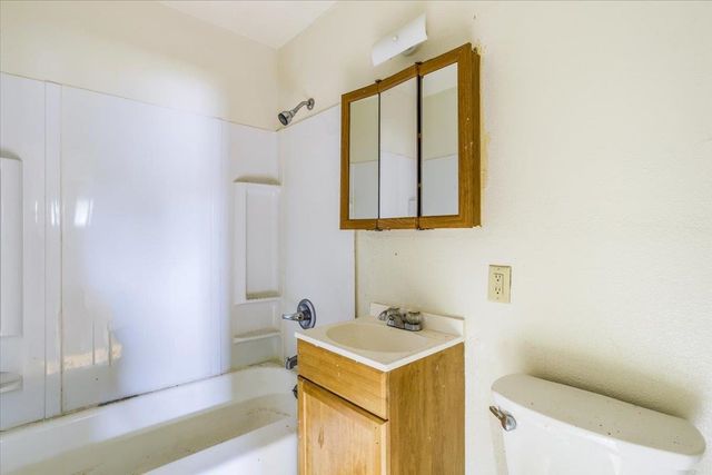 2343 N Poplar, Wichita, KS 67219