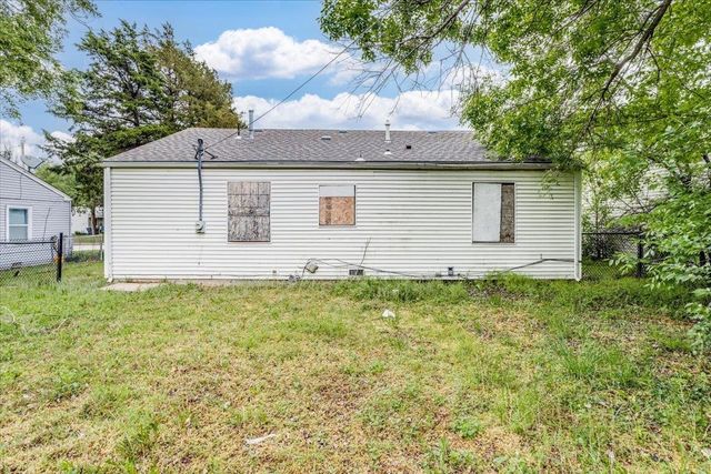 2343 N Poplar, Wichita, KS 67219