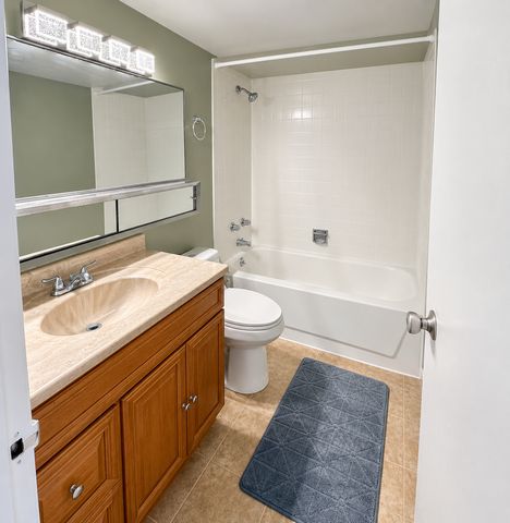 3110 N Sheridan Road 505, Chicago, IL 60657