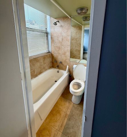3110 N Sheridan Road 505, Chicago, IL 60657