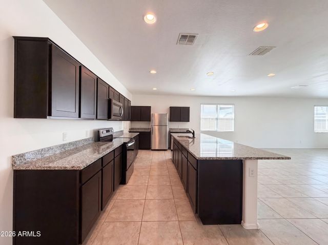 1050 W SAND CANYON Court, Casa Grande, AZ 85122