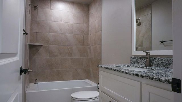 12200 Ava Grace Lane, Yukon, OK 73099